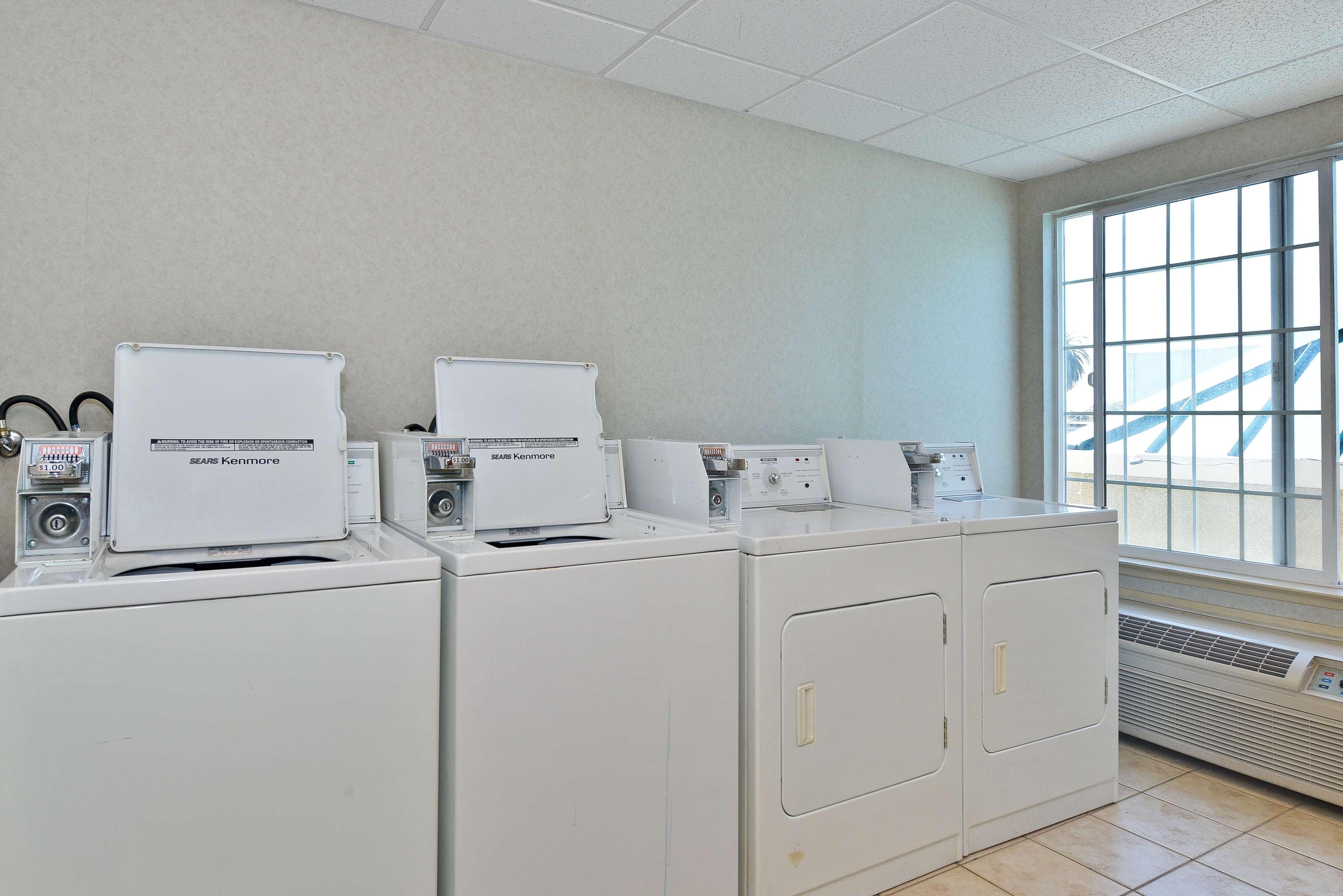 Best Western Airport Inn & Suites Oakland Extérieur photo